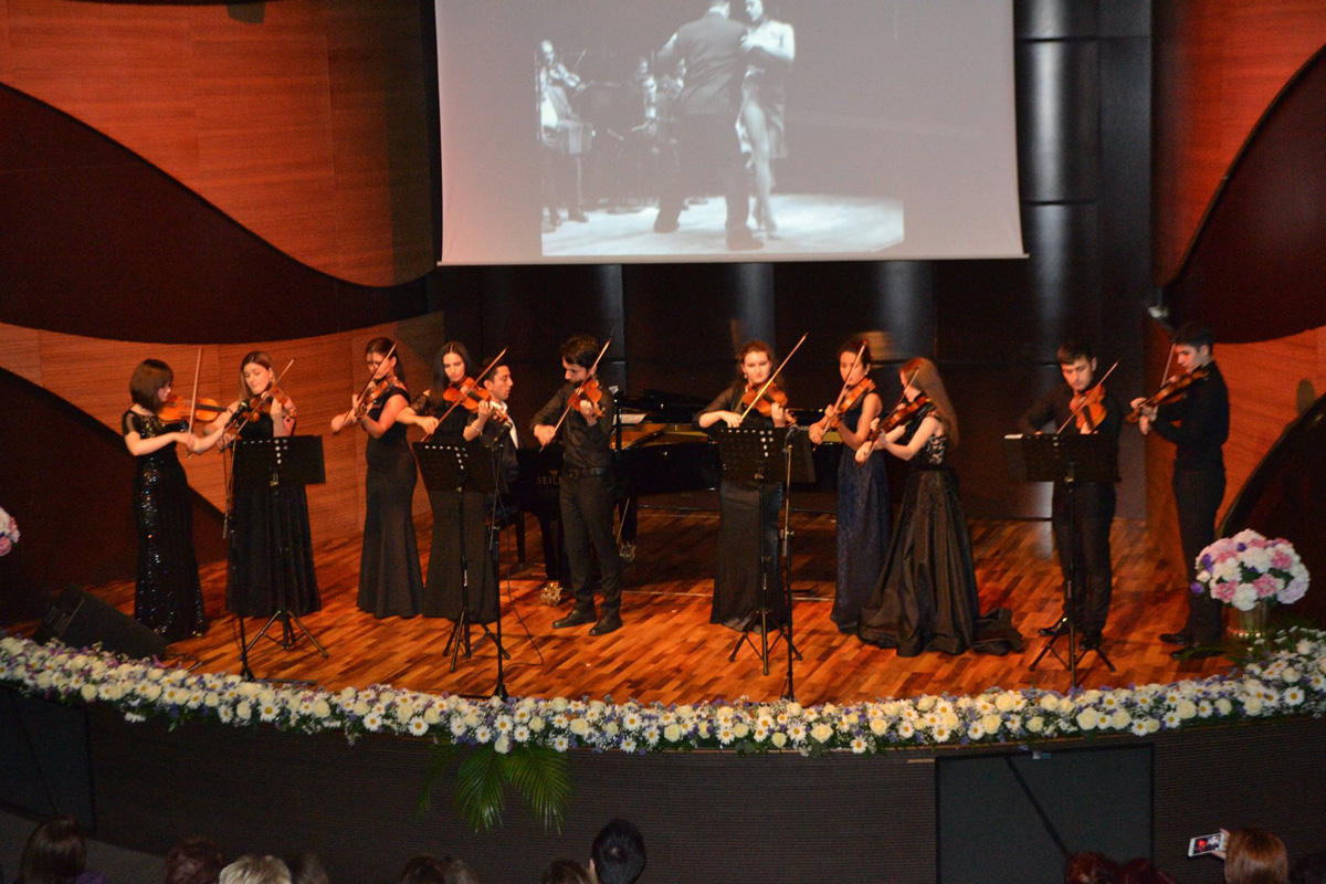 Beynəlxalq Muğam Mərkəzində Qurtuluş gününə həsr olunmuş konsert keçirilib (FOTO)
