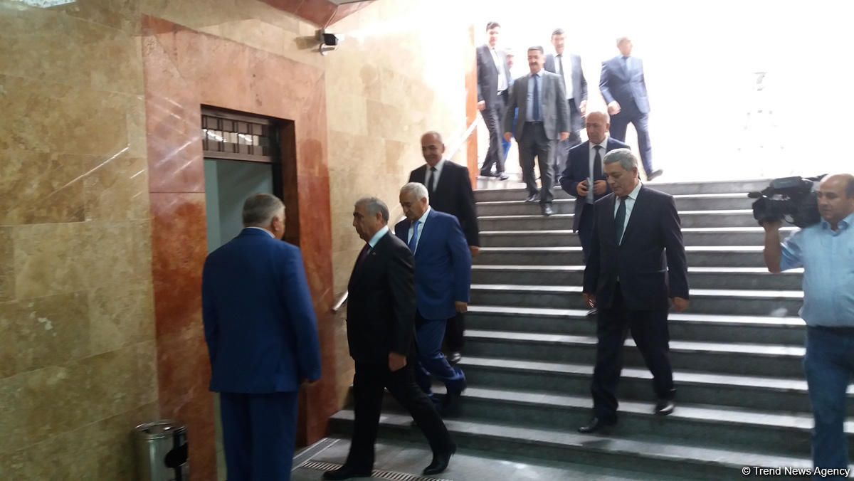 Hüseyn Cavid prospektində yeni piyada keçidi açıldı (FOTO)