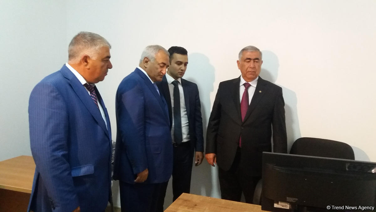 Hüseyn Cavid prospektində yeni piyada keçidi açıldı (FOTO)