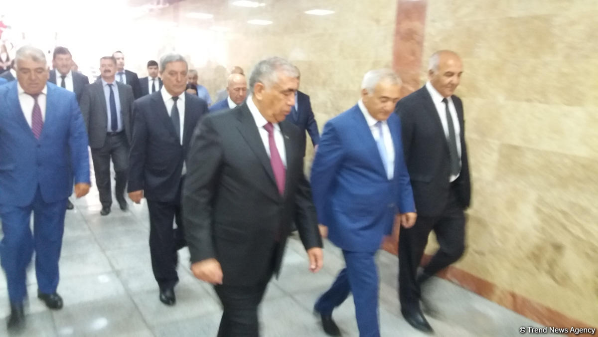 Hüseyn Cavid prospektində yeni piyada keçidi açıldı (FOTO)