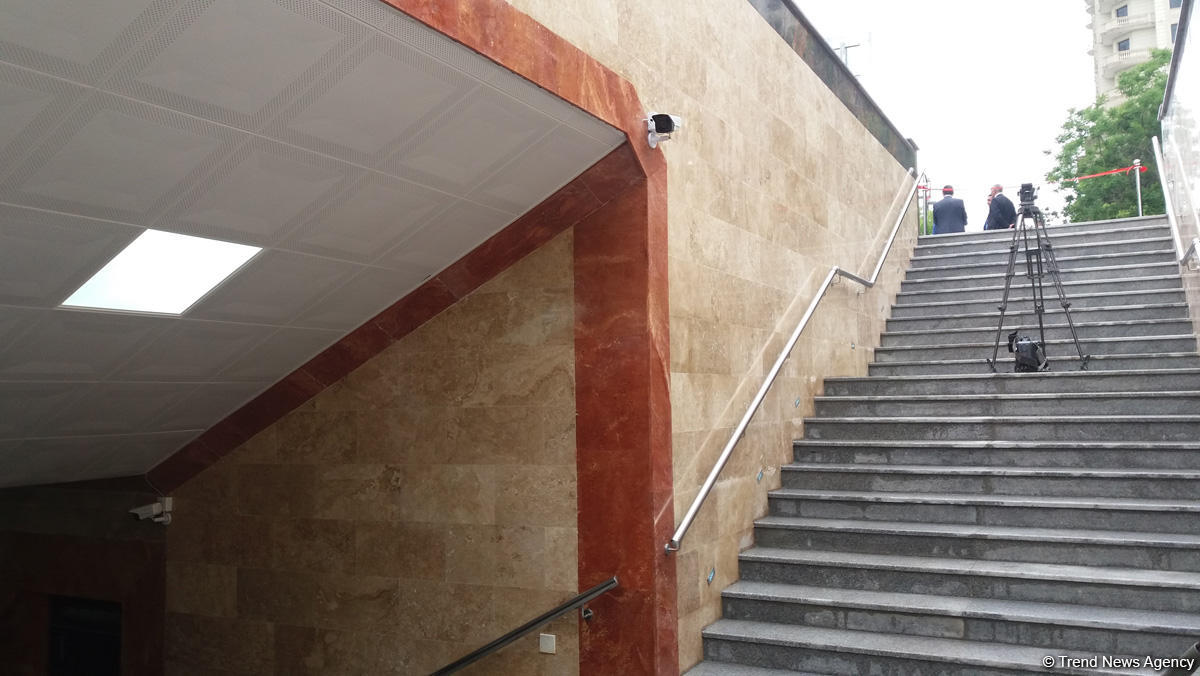 Hüseyn Cavid prospektində yeni piyada keçidi açıldı (FOTO)