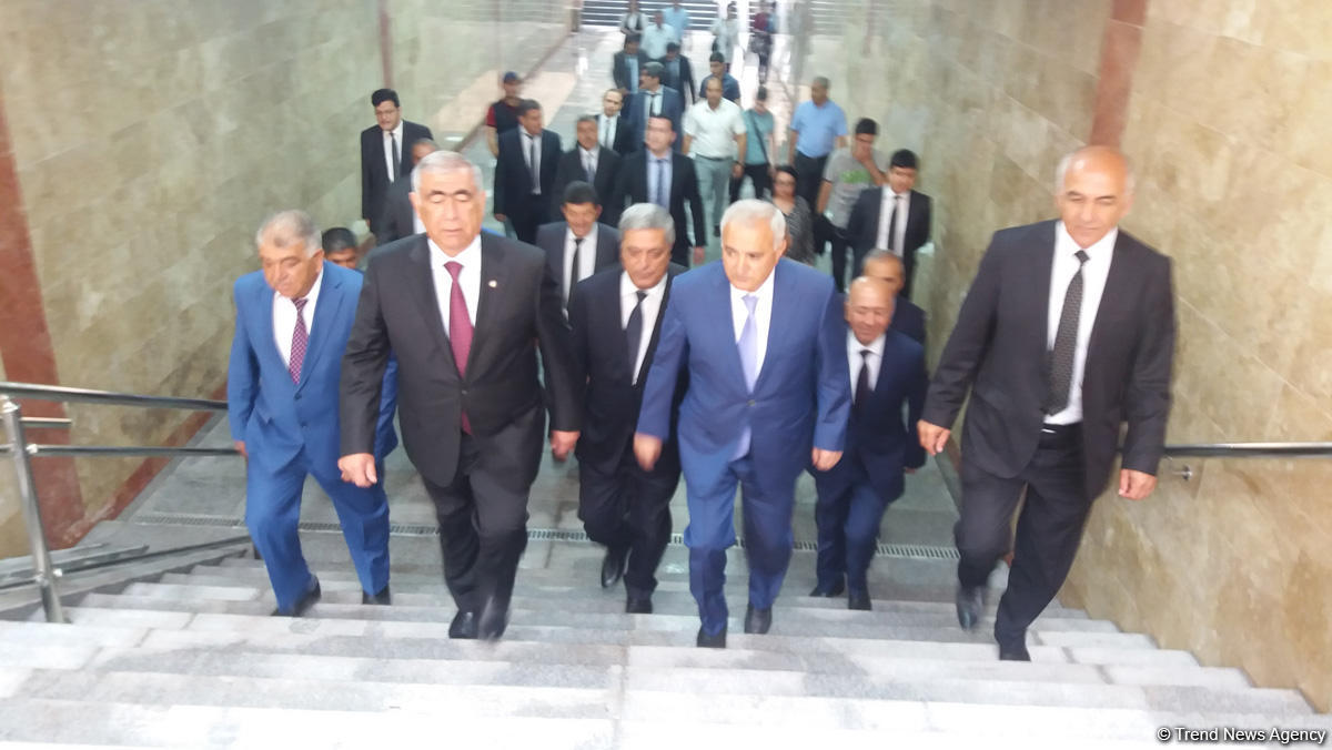 Hüseyn Cavid prospektində yeni piyada keçidi açıldı (FOTO)