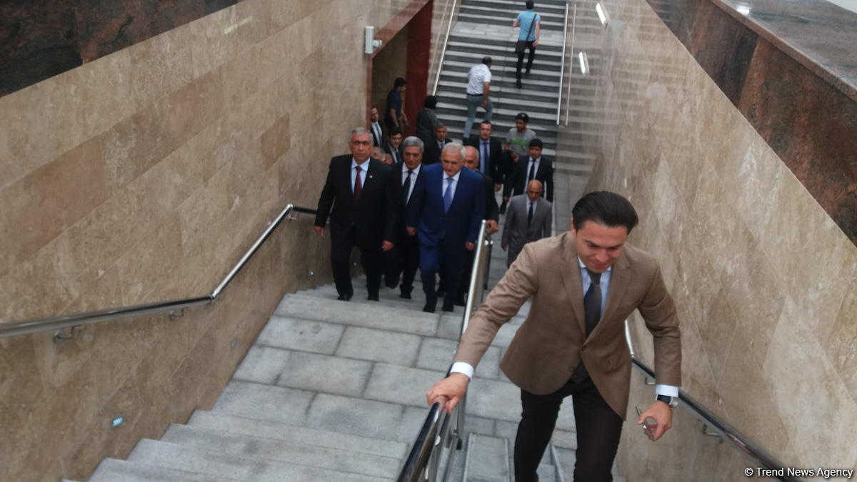 Hüseyn Cavid prospektində yeni piyada keçidi açıldı (FOTO)