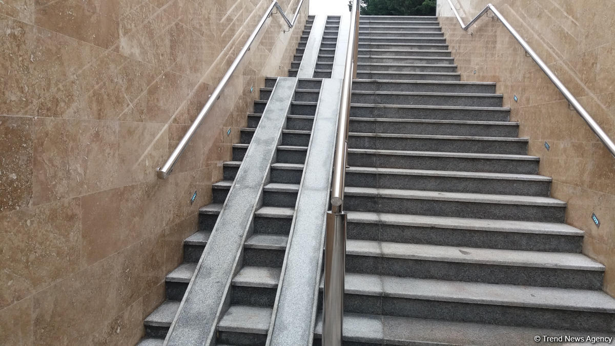 Hüseyn Cavid prospektində yeni piyada keçidi açıldı (FOTO)