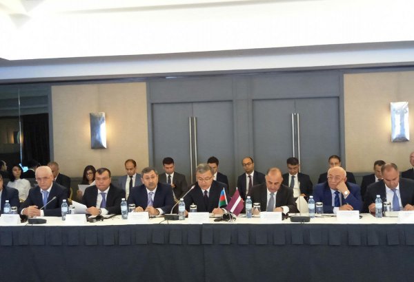 Nazir: Azərbaycanla Latviya arasında ticarət dövriyyəsini daha yüksək səviyyəyə qaldırmaq lazımdır (FOTO)