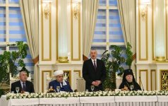 Prezident İlham Əliyev müqəddəs Ramazan ayı münasibətilə iftar mərasimində iştirak edib (FOTO) (Yenilənib 2)