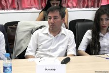 Bakıda ekspertlər Rusiya-Azərbaycan münasibətlərini müzakirə edir (FOTO)