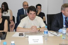 Bakıda ekspertlər Rusiya-Azərbaycan münasibətlərini müzakirə edir (FOTO)