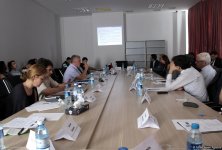 Bakıda ekspertlər Rusiya-Azərbaycan münasibətlərini müzakirə edir (FOTO)