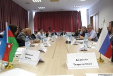 Bakıda ekspertlər Rusiya-Azərbaycan münasibətlərini müzakirə edir (FOTO)