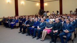 Əli Əhmədov: Azərbaycanda iqtisadi sahədə köklü islahatlar nəzərdə tutulub (FOTO)