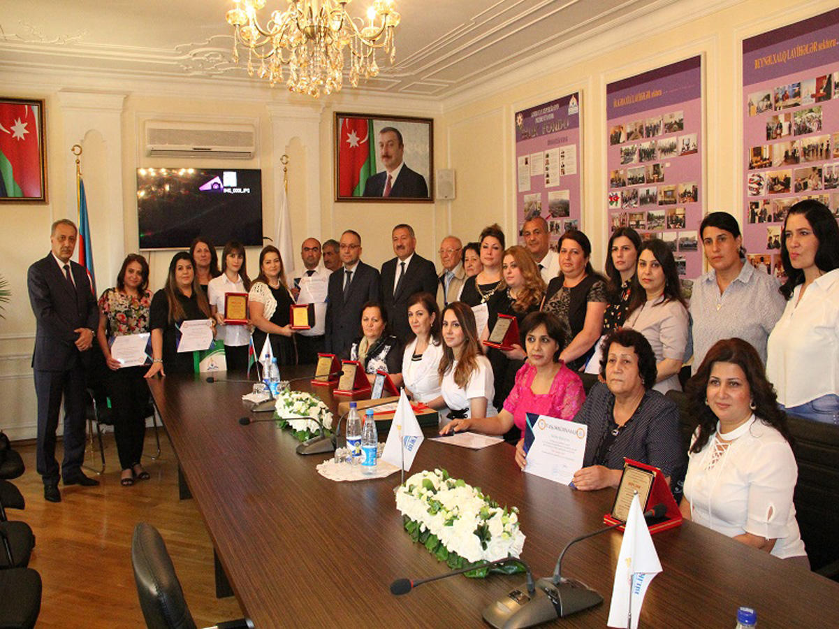 “Ən yaxşı yazı” müsabiqəsinin qalibləri mükafatlandırılıb (FOTO)