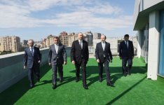 Prezident İlham Əliyev Nərimanov Rayon Məhkəməsinin yeni inzibati binasının açılışında iştirak edib (YENİLƏNİB) (FOTO)