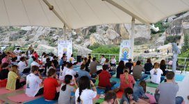 Azərbaycanda 3-cü Beynəlxalq Yoqa Günü qeyd olunur (FOTO)