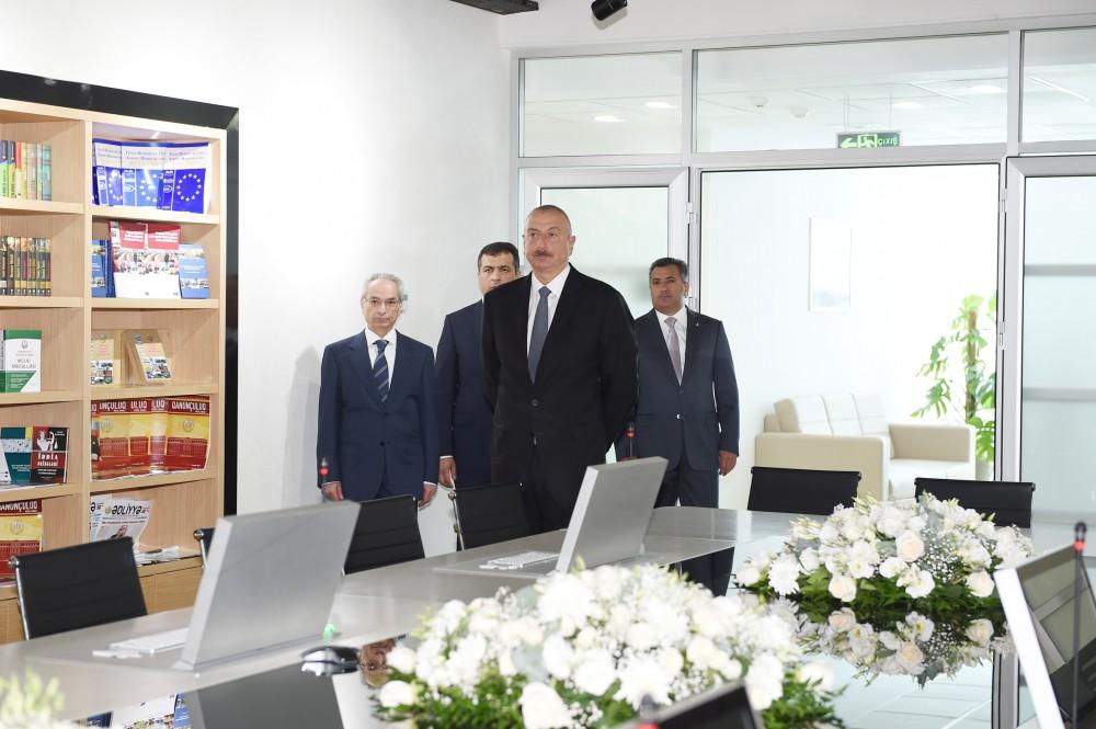 Prezident İlham Əliyev Nərimanov Rayon Məhkəməsinin yeni inzibati binasının açılışında iştirak edib (YENİLƏNİB) (FOTO)