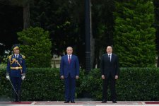 Moldova Prezidenti İqor Dodonun rəsmi qarşılanma mərasimi olub (FOTO)