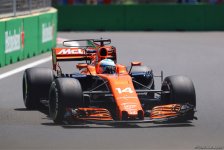 Formula 1 pilotlarının sınaq yürüşü (FOTOSESSİYA)