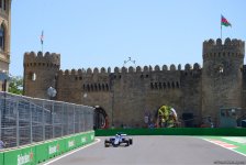 Formula 1 pilotlarının sınaq yürüşü (FOTOSESSİYA)