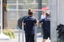 Bakıda Formula 2 pilotlarının sərbəst yürüşləri başlayıb (FOTO)