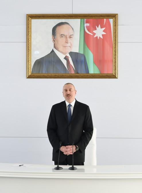 Prezident İlham Əliyev: Azərbaycan Ordusu 50 ən güclü ordu sırasındadır (YENİLƏNİB-2) (FOTO)