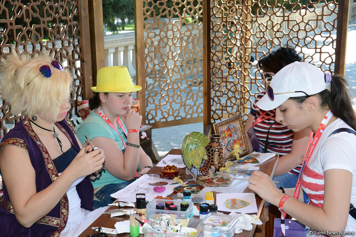 Bakıda "F1 Village" əyləncə zonası (FOTO)