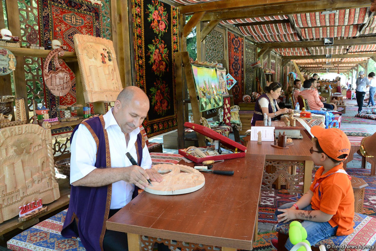 Bakıda "F1 Village" əyləncə zonası (FOTO)
