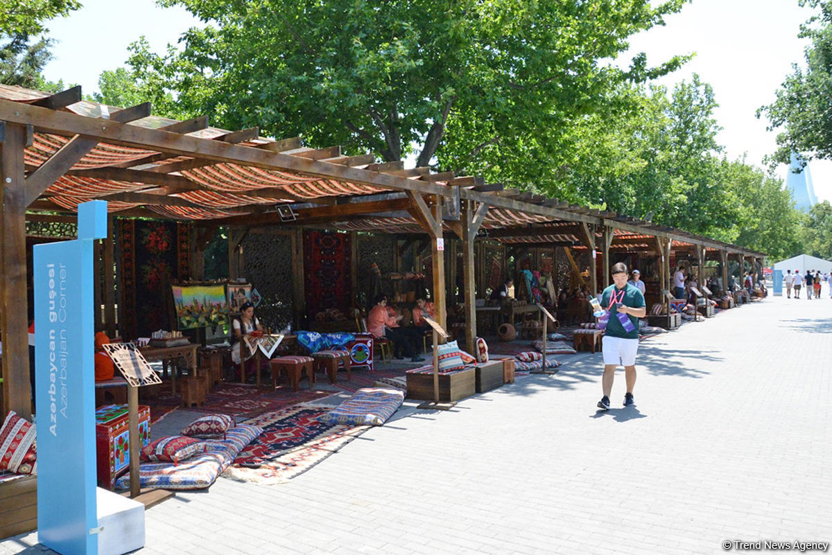 Bakıda "F1 Village" əyləncə zonası (FOTO)