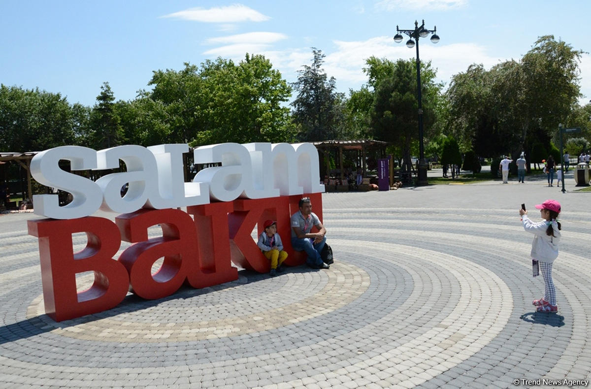 Bakıda "F1 Village" əyləncə zonası (FOTO)
