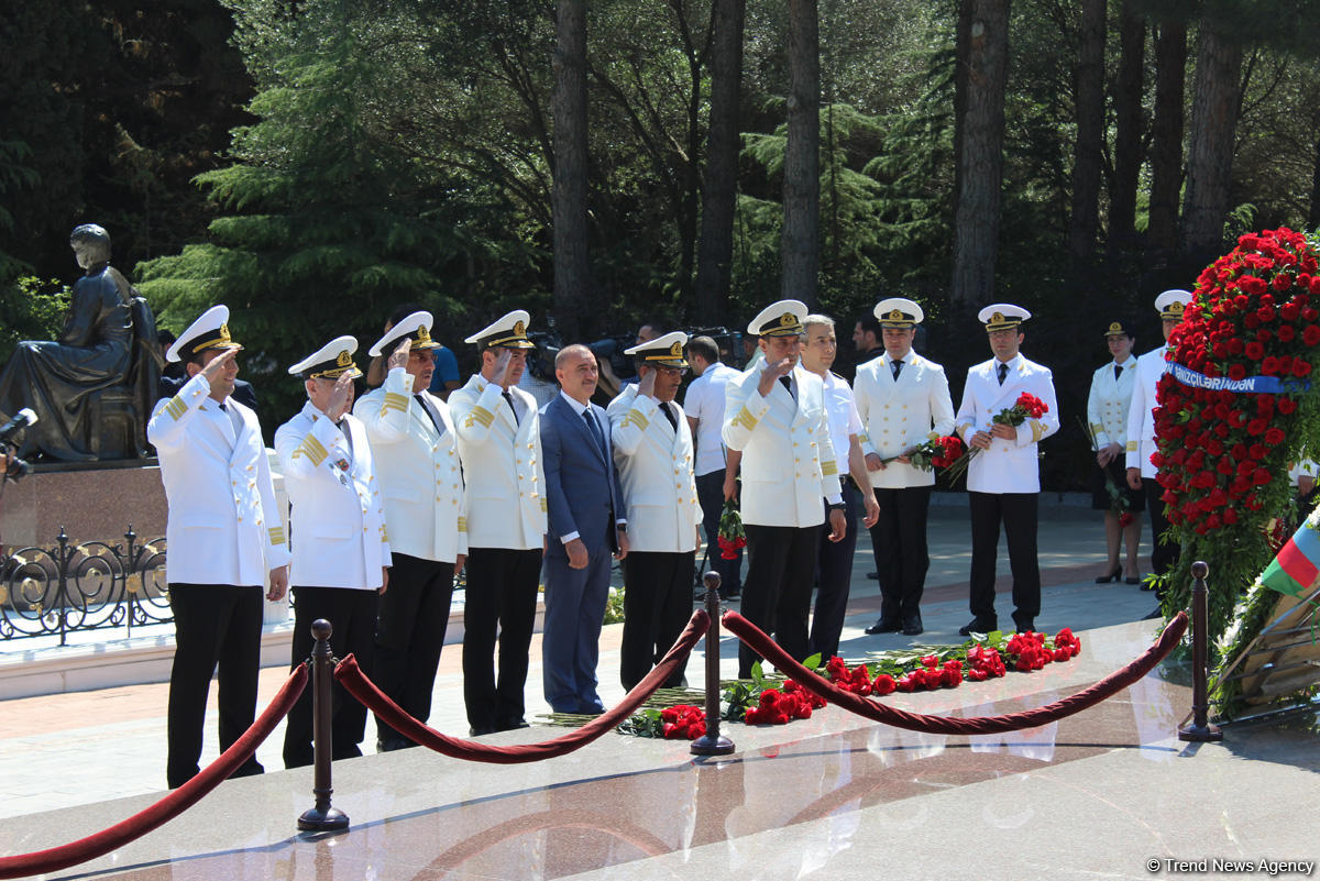 Dənizçilər peşə bayramlarını qeyd edirlər (FOTO)