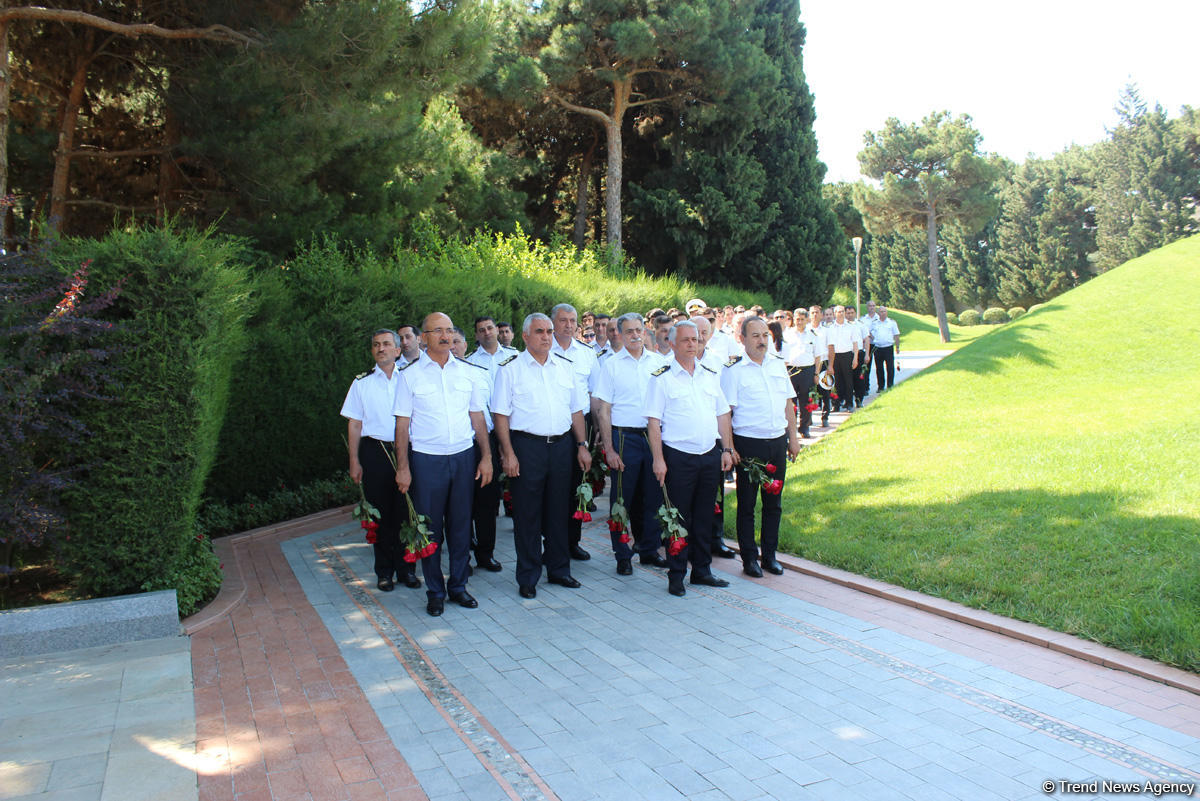Dənizçilər peşə bayramlarını qeyd edirlər (FOTO)