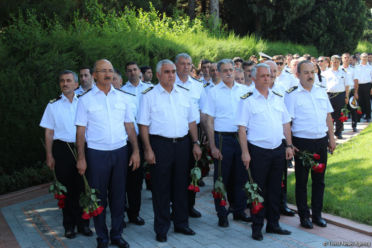 Dənizçilər peşə bayramlarını qeyd edirlər (FOTO)