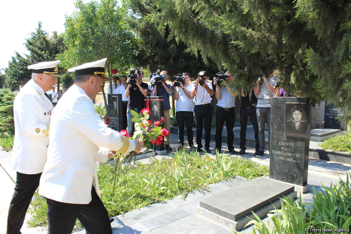 Dənizçilər peşə bayramlarını qeyd edirlər (FOTO)