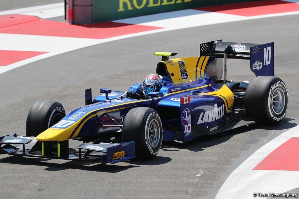 Bakıda Formula 2 pilotlarının sərbəst yürüşləri başlayıb (FOTO)