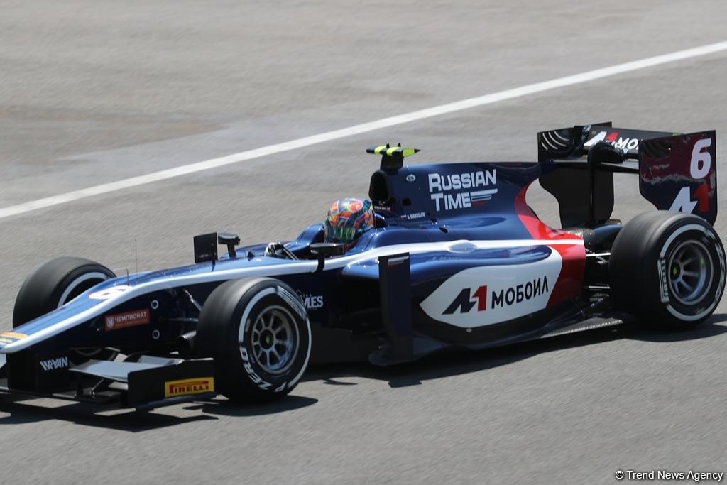 Bakıda Formula 2 pilotlarının sərbəst yürüşləri başlayıb (FOTO)