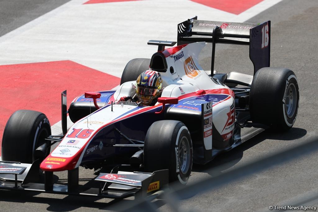 Bakıda Formula 2 pilotlarının sərbəst yürüşləri başlayıb (FOTO)