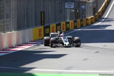 Formula 1-də pilotların üçüncü sərbəst yürüşü (FOTO)