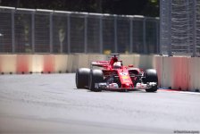 Formula 1 pilotlarının sonuncü sərbəst yürüşü başladı (FOTO)