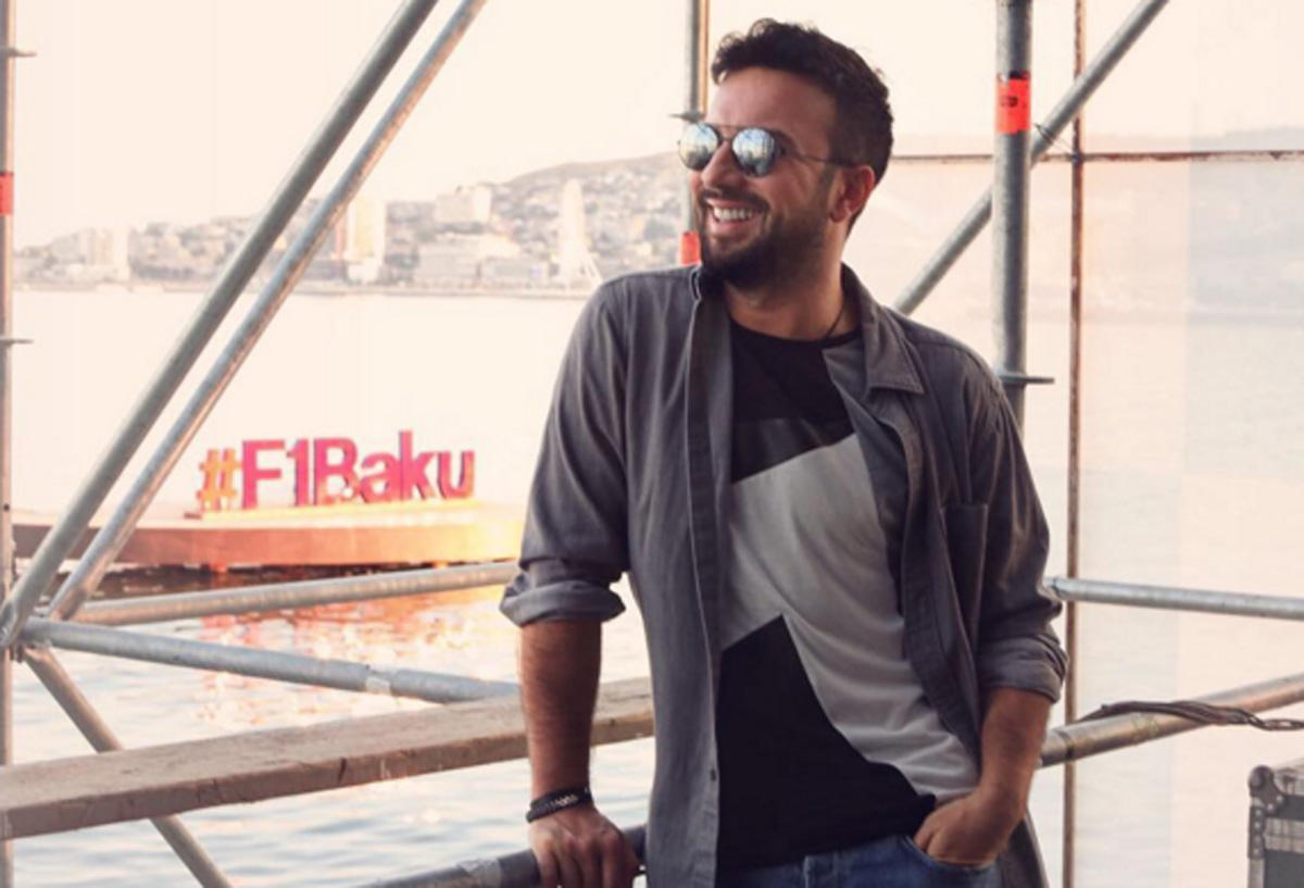 Tarkanın konserti üçün qurulan səhnə uçub
