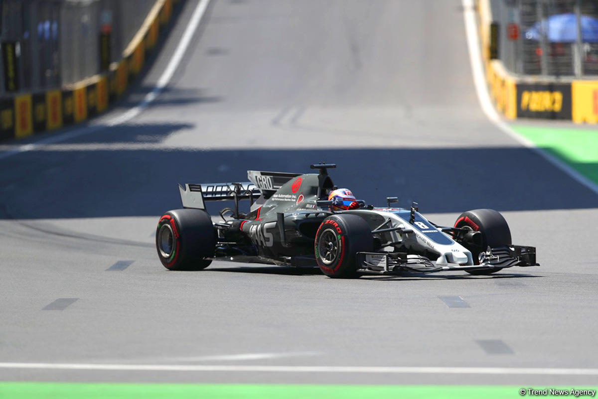 Formula 1-də pilotların üçüncü sərbəst yürüşü (FOTO)