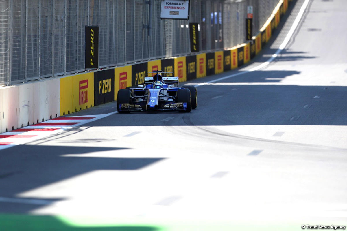 Formula 1-də pilotların üçüncü sərbəst yürüşü (FOTO)