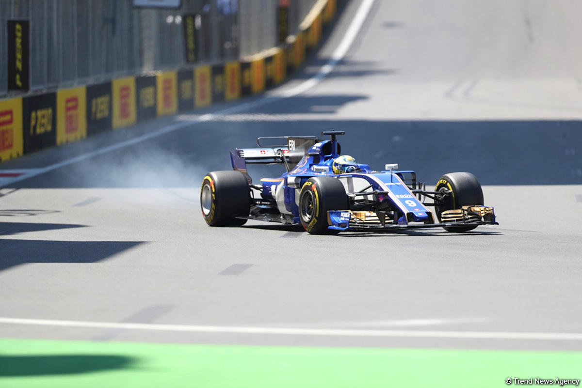 Formula 1-də pilotların üçüncü sərbəst yürüşü (FOTO)