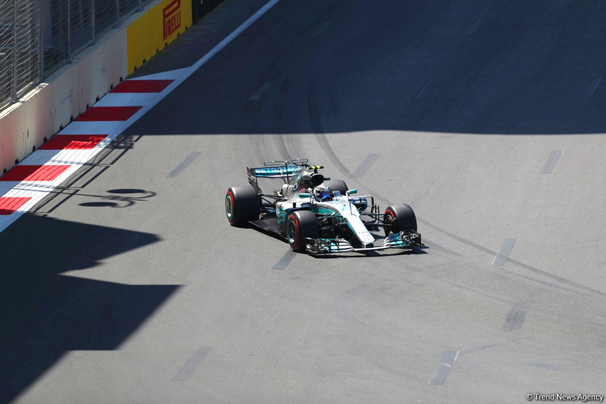 Formula 1-də pilotların üçüncü sərbəst yürüşü (FOTO)