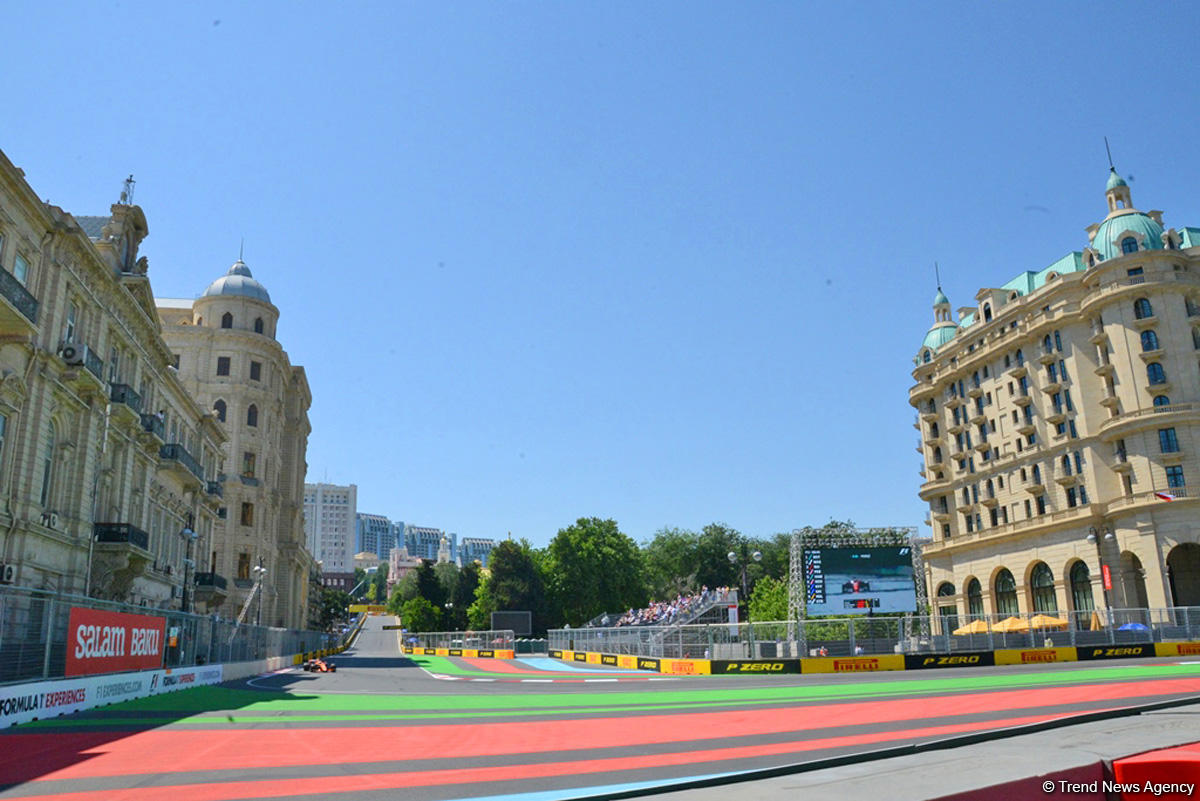 Formula 1-də pilotların üçüncü sərbəst yürüşü (FOTO)