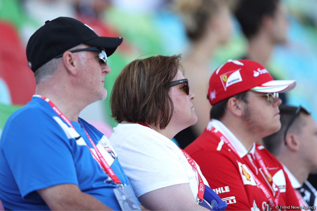 Formula 1 Azərbaycan Qran Prisinin azarkeşləri (FOTO)