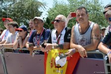 Bakıda "F1 Village" zonasında "Formula 1" pilotlarının avtoqraf-sessiyası FOTOLARDA