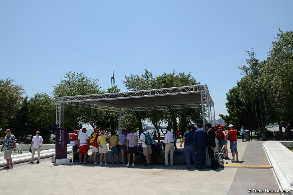 Bakıda "F1 Village" zonasında "Formula 1" pilotlarının avtoqraf-sessiyası FOTOLARDA