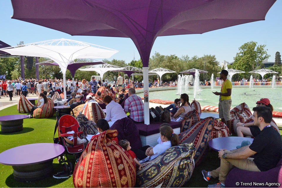 Bakıda "F1 Village" əyləncə zonasında FOTOSESSİYA