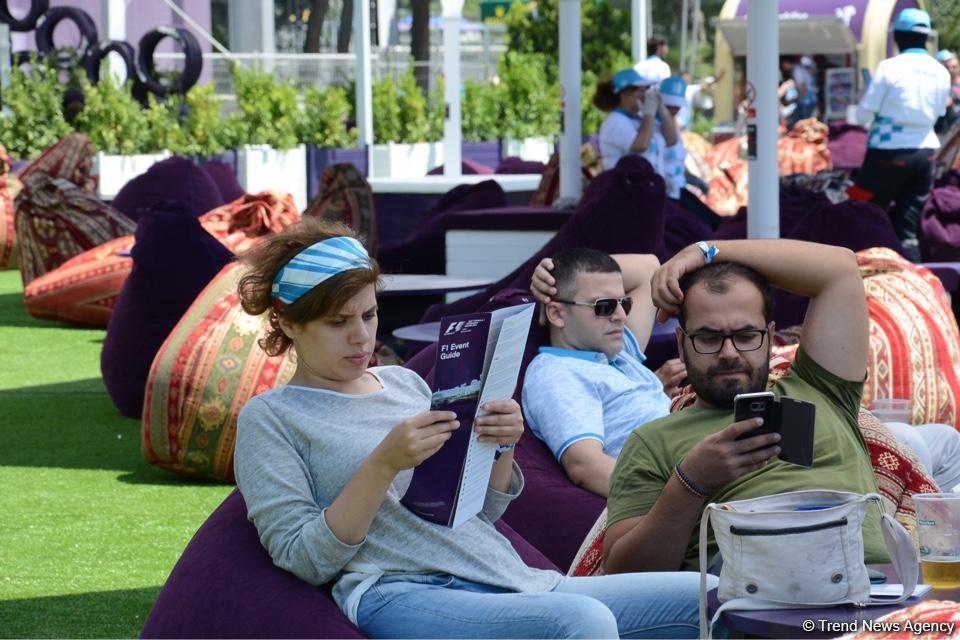 Bakıda "F1 Village" əyləncə zonasında FOTOSESSİYA