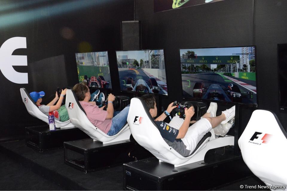 Bakıda "F1 Village" əyləncə zonasında FOTOSESSİYA