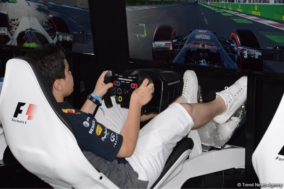 Bakıda "F1 Village" əyləncə zonasında FOTOSESSİYA